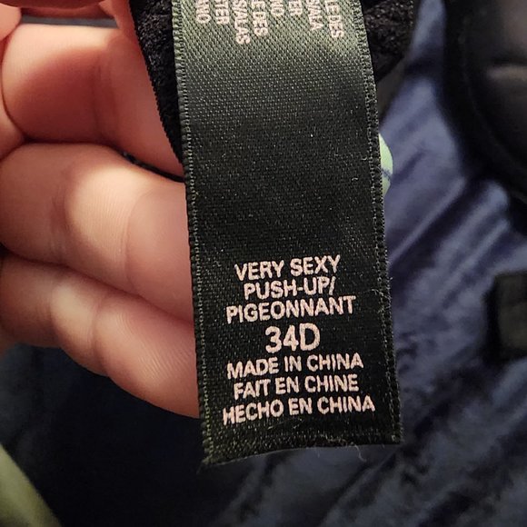 Victoria's Secret Very Sexy Push-Up 34D Palm - Picture 3 of 3